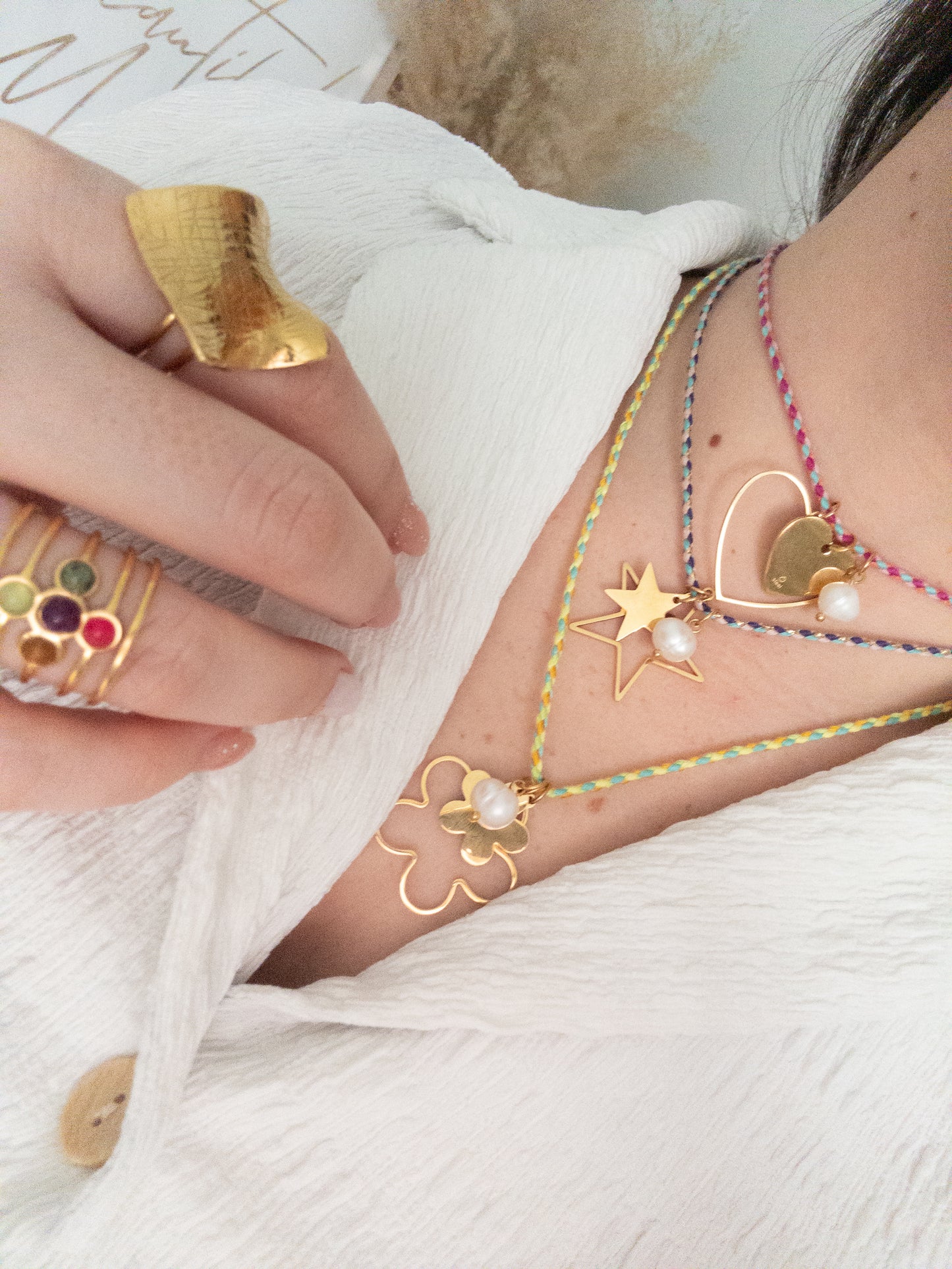 Hilos de colores Necklaces