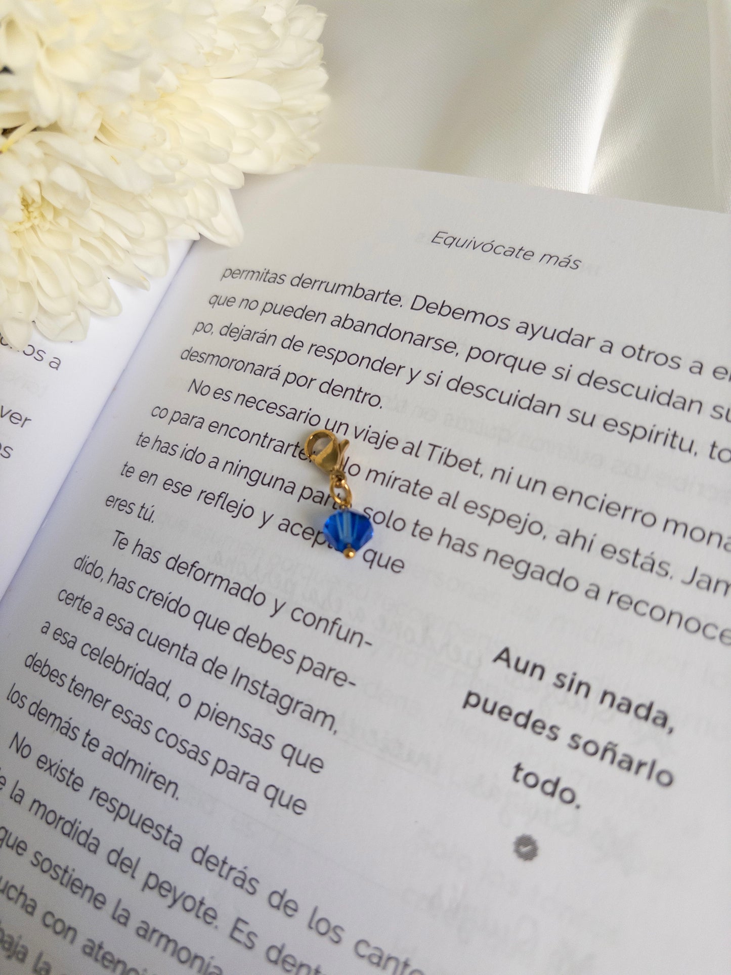 Marzo charm