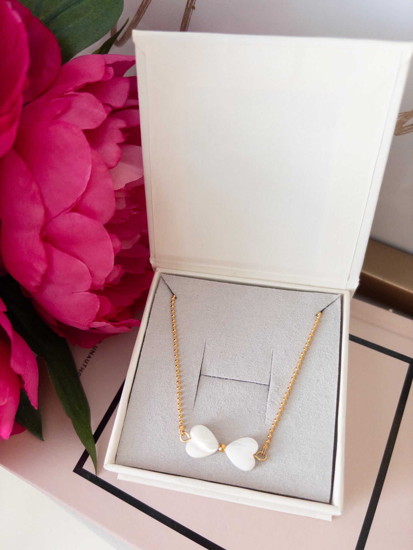Heart bow Necklace