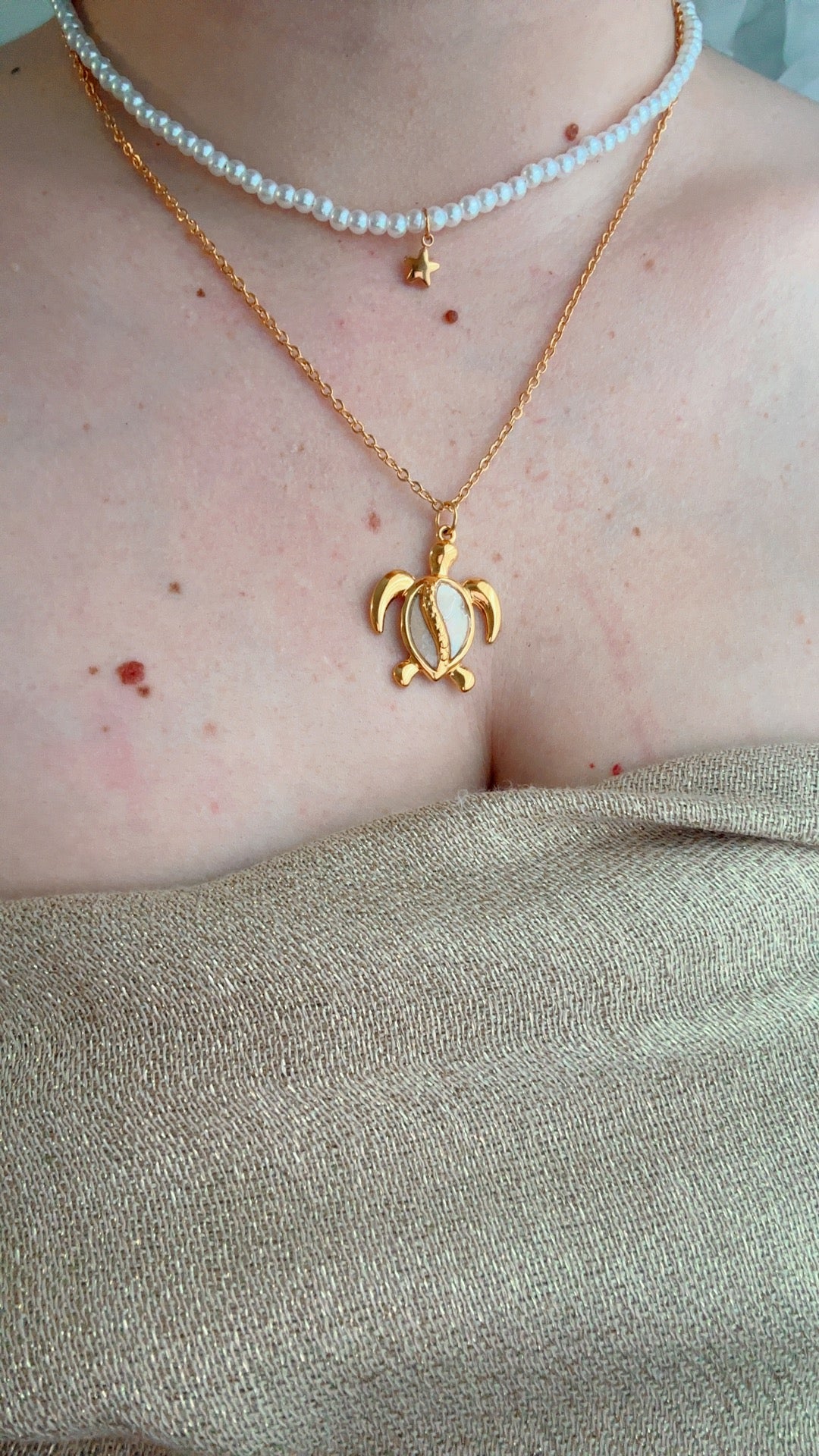 Pearl choker