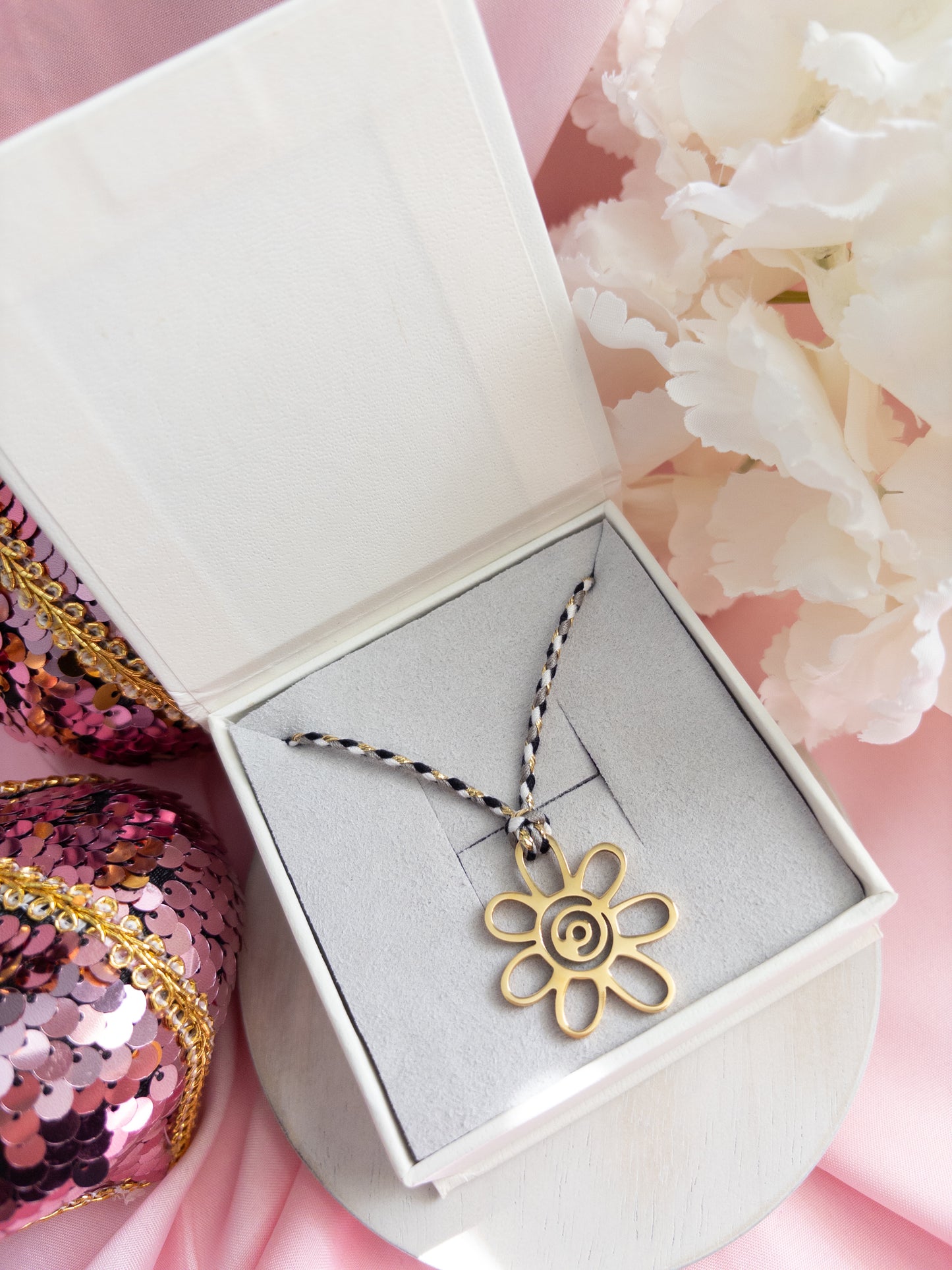 Flor Necklace