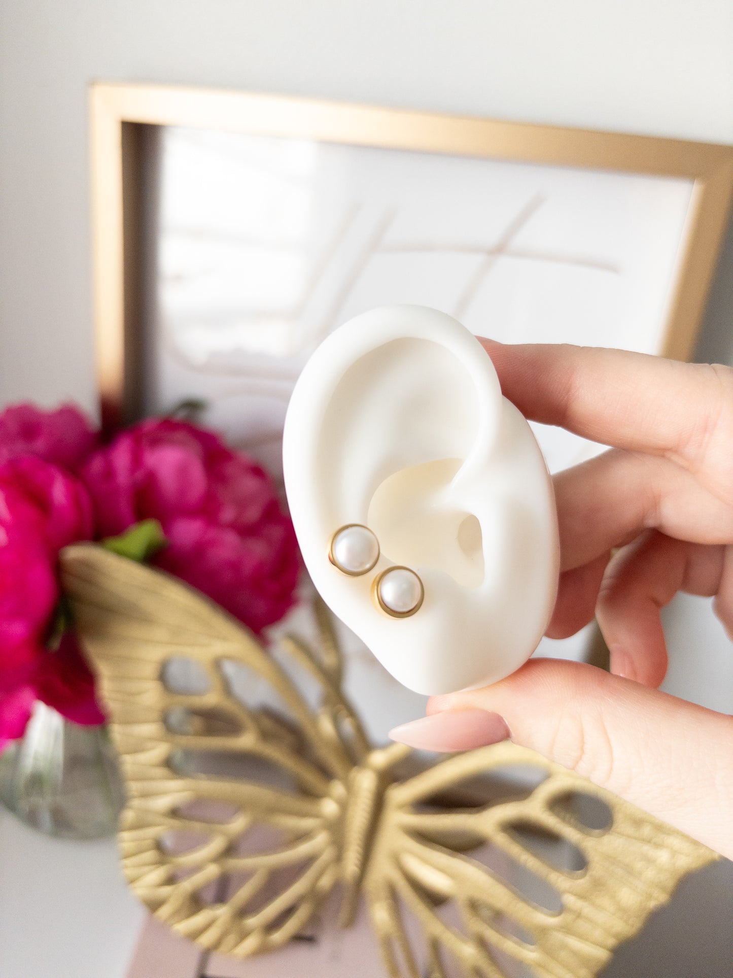 Pearly Studs