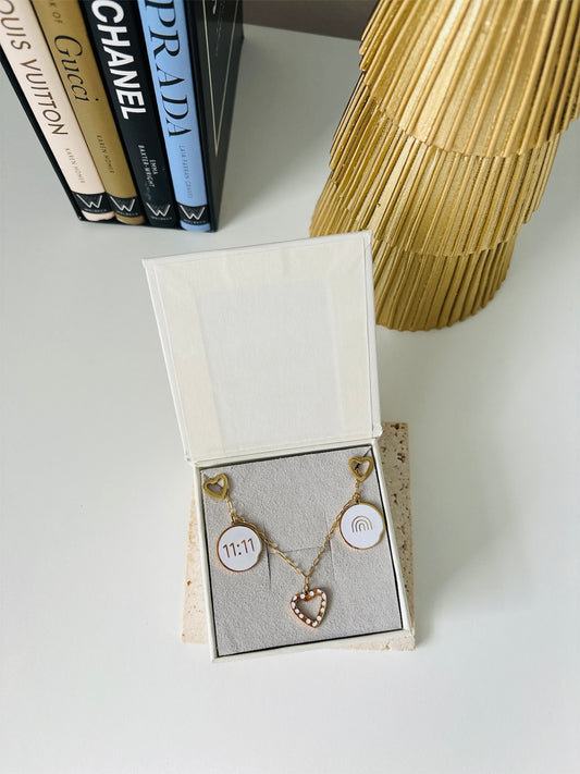11:11 Heart Set