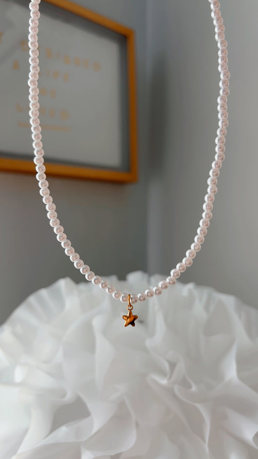 Pearl choker