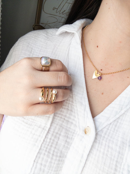 Naia Necklace