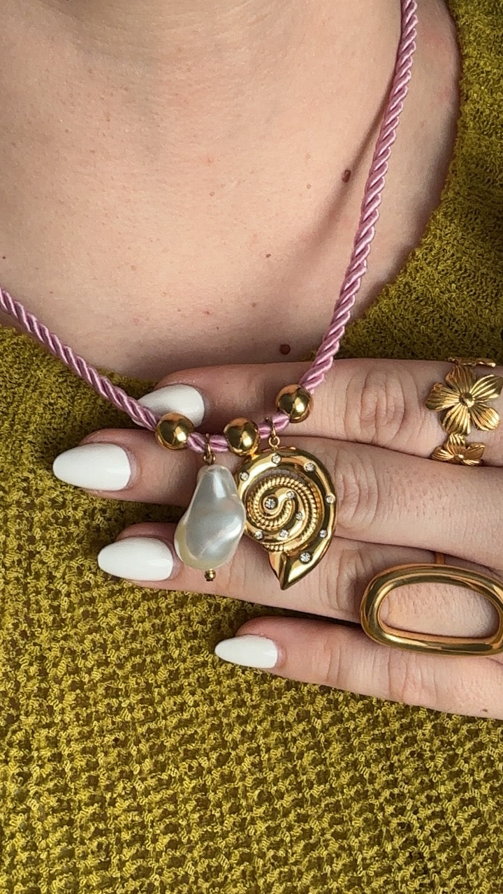 Caracol Choker