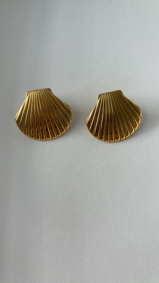 Concha Earrings