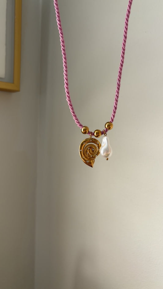 Caracol Choker