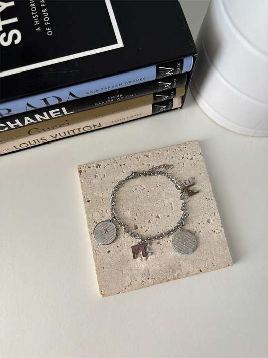 Fé Bracelet